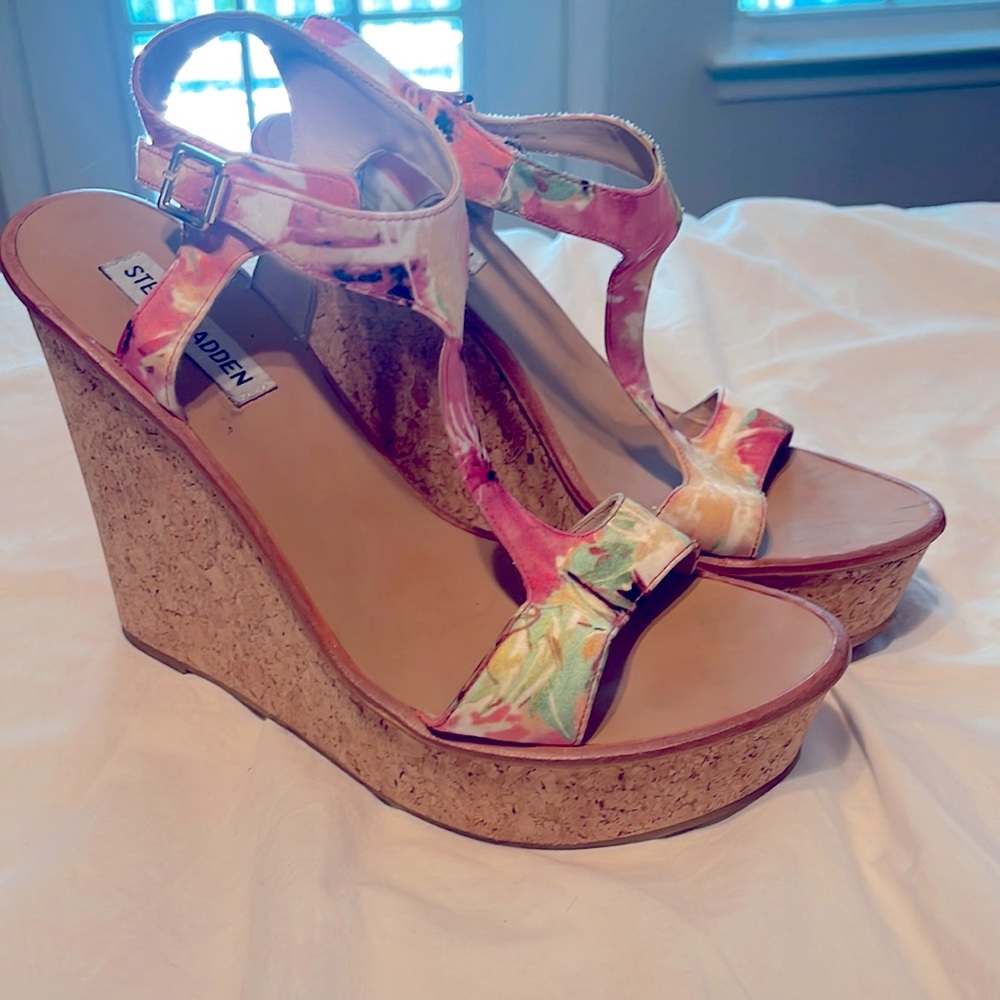 Steve Madden wedge sandals